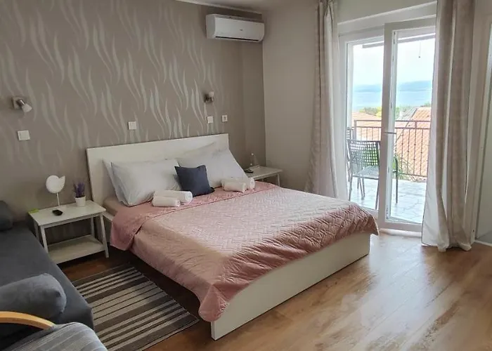 Πανσιόν Bicanic And 3*