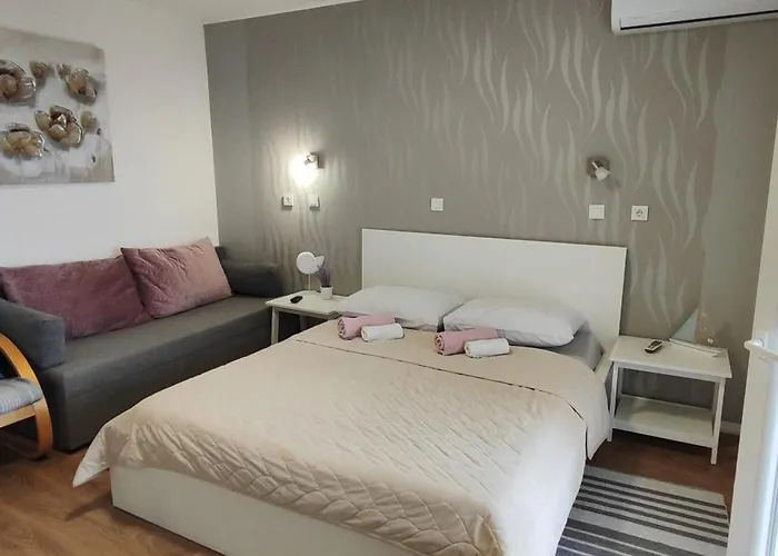 Bicanic And Πανσιόν